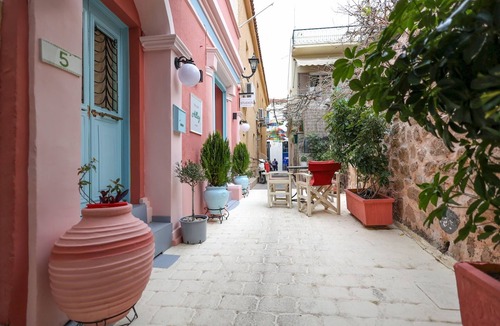 Aegina Town Apartment | Alley Studio 1 by Frangki