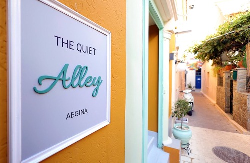 Aegina Town Apartment | Alley Studio 1 by Frangki