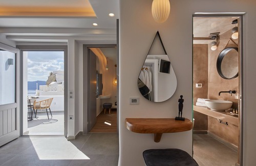 Oia House | Allure Breeze Suites