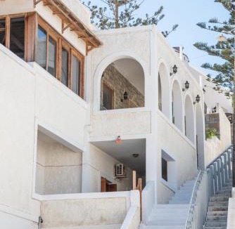 Ios Town Hotel | Almira Inn
