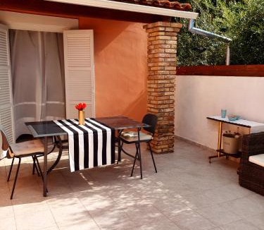 Almiros Beach Apartment | ALMIROS FAMILY STUDIO No5