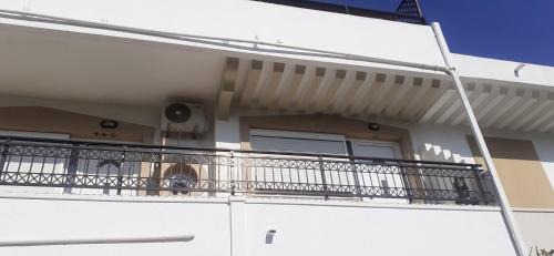 Archangelos Apartment | ALONI G&A Archaggelos
