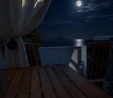 Alonissos Apartment | Aloniro Studio 3 Peace & Sea View in Alonissos