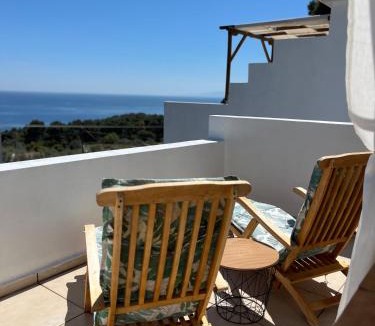 Alonissos Apartment | Aloniro Studio 3 Peace & Sea View in Alonissos