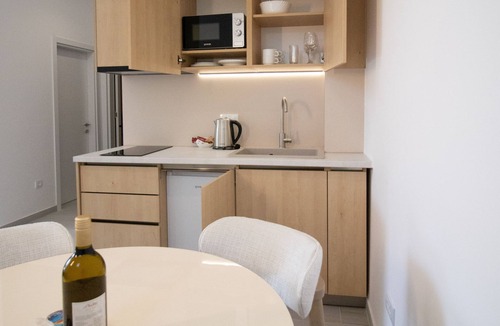 Maini Apartment | Alpesa Apartments