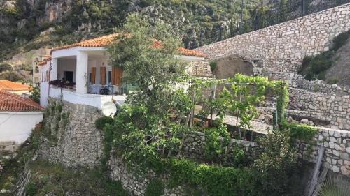 Dhermi Bed & Breakfast | AMALIA House - amazing sea view - DHERMI