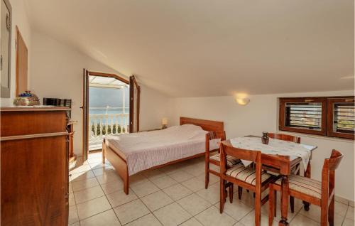 Topla Apartment | Amazing Apartment In Herceg Novi With Kitchen