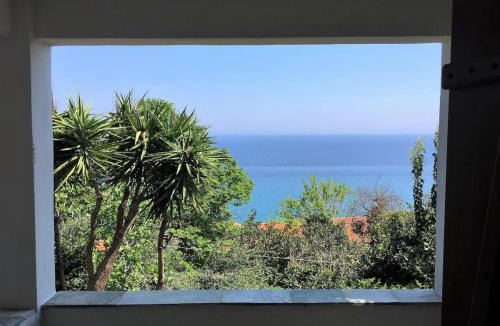 Agios Ioannis Apartment | Amazing seaside beach home in the best location