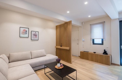 Khalandrion Apartment | Amazing Stay
