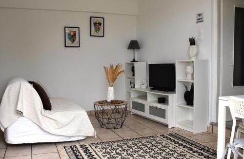 Kavousi Apartment | Amelia