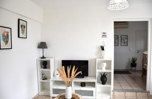 Kavousi Apartment | Amelia