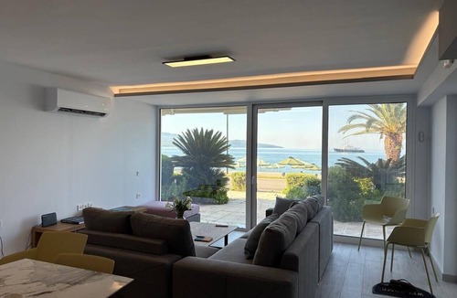 Kalamata Apartment | Ammoessa House brand new on the Beach