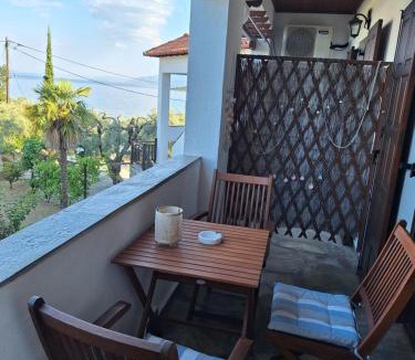Kalamos House | AMMOS & ASTERIAS FAMILY APARTMENTS