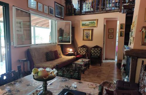 Oichalia House | Anastasia's Cottage