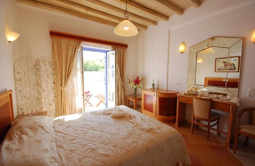 Ano Mera Hotel | Anatolia Hotel