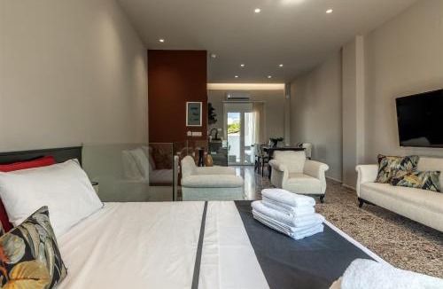 Heraklion Apartment | Andrews Luxury Suites Near The Airport