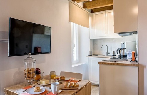 Old Town Apartment | Andrien's apartment Velissariou