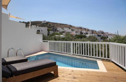 Mpatsi Apartment | Andros Moments Suites