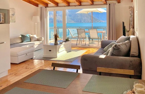 Strp Apartment | Angel Bay Apartment