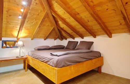 Alonissos House | Angel Sunset suite