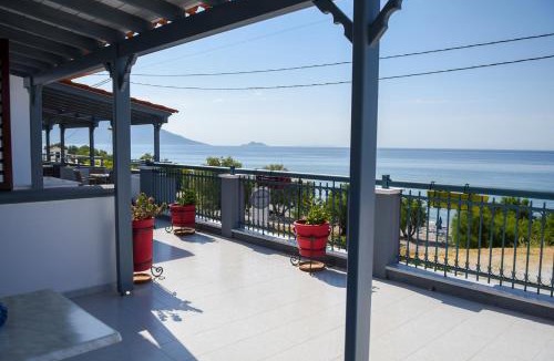 Kampos Marathokampou Apartment | Angela Beach Apartments
