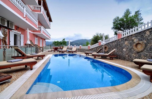 Termenades Apartment | Angela Pool Apartments