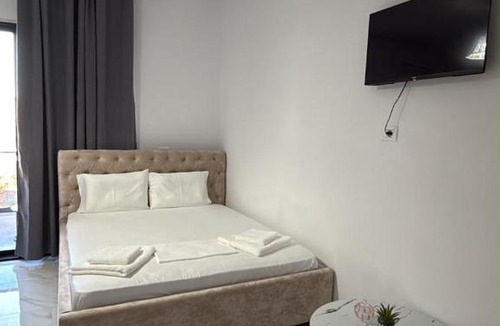 Qafe e Gjashtes Apartment | Angela Rooms