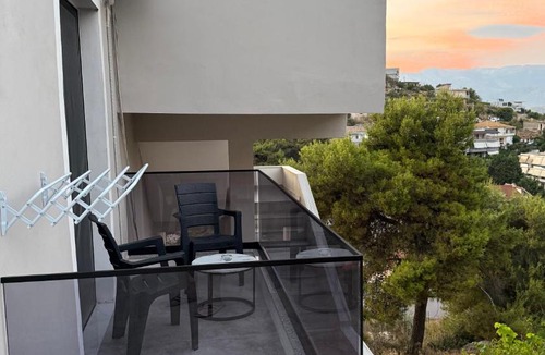 Qafe e Gjashtes Apartment | Angela Rooms