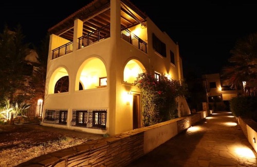 Kontos Apartment | Angela's Guest House