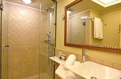 idhra Hotel | Angelica Boutique Hotel