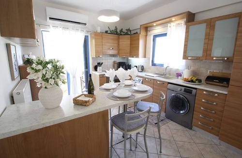 Souvala Apartment | Angie's Serenity Apartment