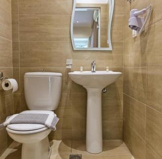 Perama Hotel | Anita