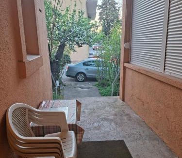 Danilovgrad Apartment | Anita