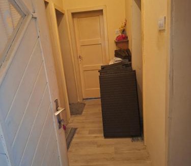 Danilovgrad Apartment | Anita