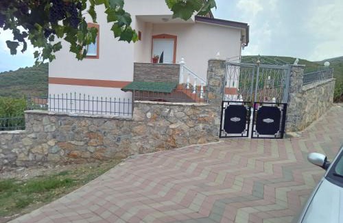 Piskupat House | anjel home