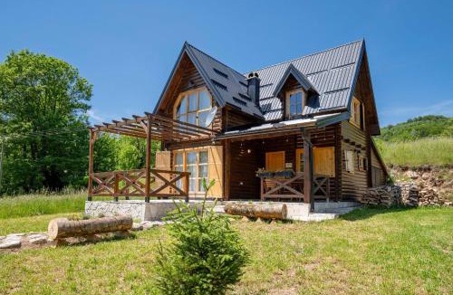 Kolasin Ski Chalet | Anna's Mountain House