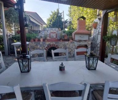 Nea Iraklia House | Annas guesthouse
