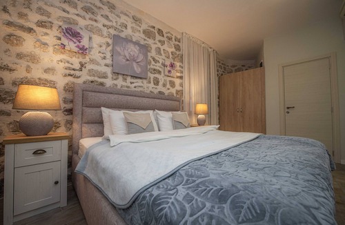 Kotor Old Town House | Antika Guesthouse