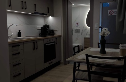 Markopoulon Apartment | Antonio Airport Loft-FREE AIRPORT SHUTLE
