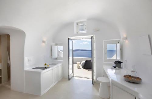 Oia House | Apanema Cavehouses by Otium Villas