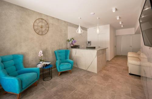 Becici Hotel | APART Garni Hotel LARIMAR