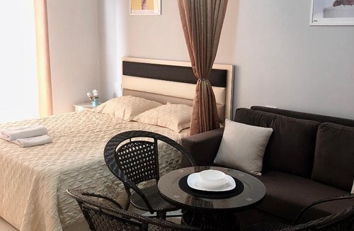 Shengjin Apartment | Apartamenti: Silk, Shengjin