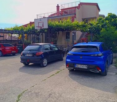 Burtaisi Apartment | Apartman Čelebić