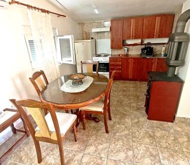 Burtaisi Apartment | Apartman Čelebić