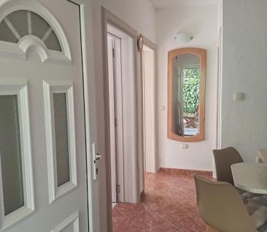 Sutomore Apartment | Apartman Čolović