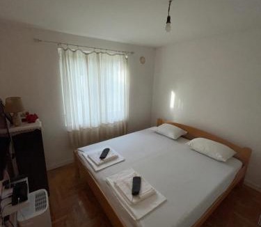 Burtaisi Apartment | Apartman Bar