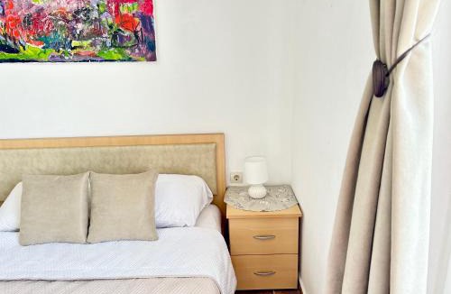 Kaluđerac Apartment | Apartman Buljarica-Bačvice 1