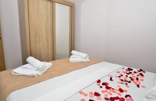 Radanovici Apartment | Apartman Lara