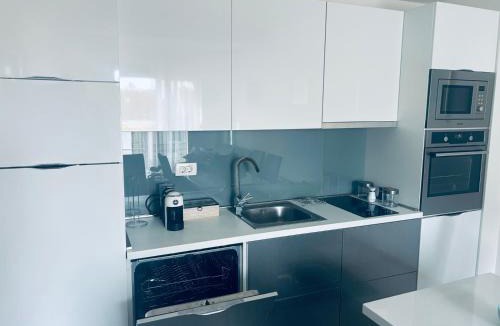 Velji Vinogradi Apartment | Apartman LORENA - blizu Slovenske plaže, GARAŽA