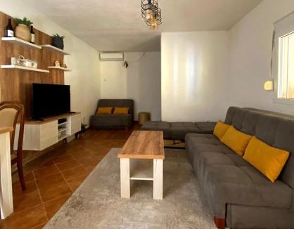 Mahala Apartment | Apartman Maslina